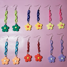 Load image into Gallery viewer, Chunky Floral Earrings
