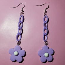 Load image into Gallery viewer, Chunky Floral Earrings
