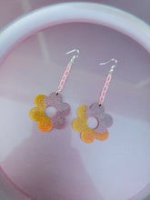 Load image into Gallery viewer, Chunky Daisy Earrings
