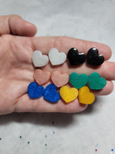 Load image into Gallery viewer, Resin Heart Studs

