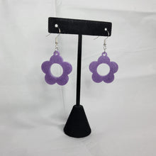 Load image into Gallery viewer, Simple Daisy Earrings
